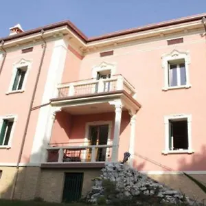 Bed & Breakfast La Familia Lazise